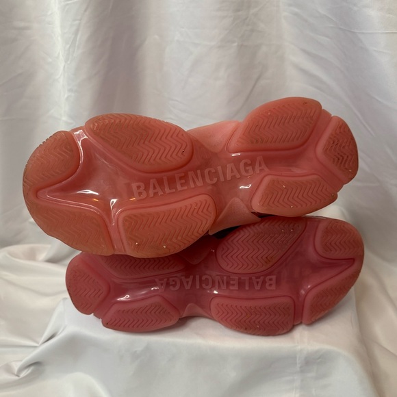 Balenciaga Pink Triple S - Picture 6 of 7